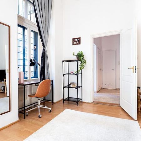 Sunshine Apartment - With Garage Budapest Exterior photo