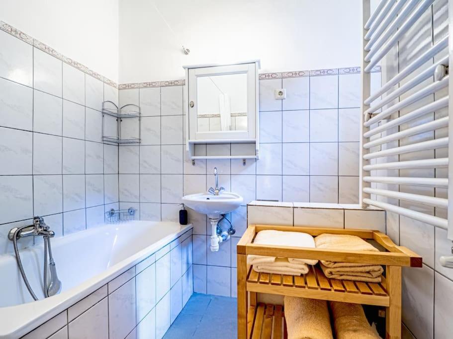 Sunshine Apartment - With Garage Budapest Exterior photo