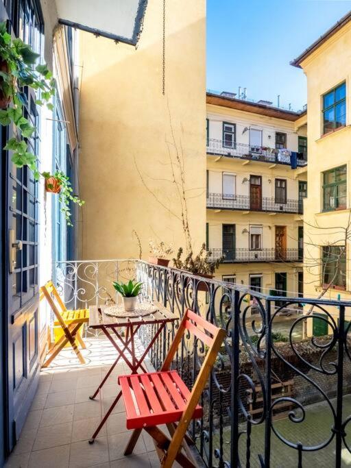 Sunshine Apartment - With Garage Budapest Exterior photo