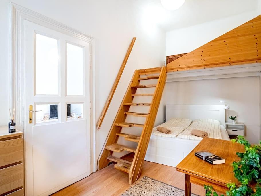 Sunshine Apartment - With Garage Budapest Exterior photo